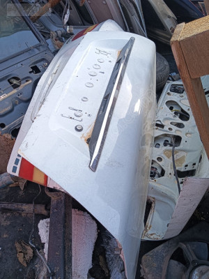 Tata indica bagaj kapağı