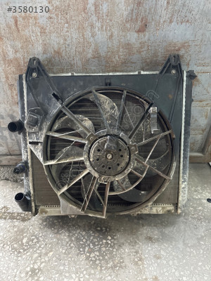 Renault Kangoo 1.9 D fan fan paneli fan motoru