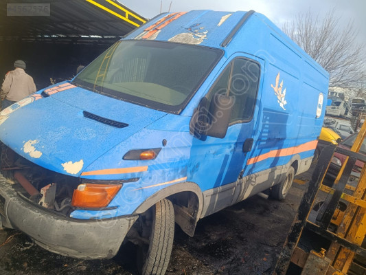 İveko daily sol ön kapı 2003