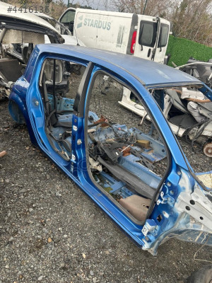 RENAULT MEGANE 2 SAĞ MARŞPİYEL KESME ORJİNAL ÇIKMA