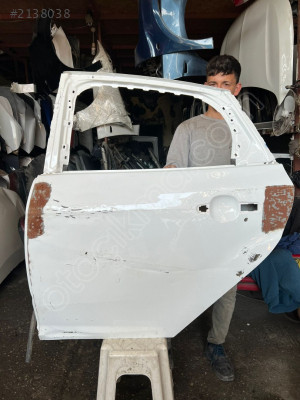 Ford focus 3 sol arka  kapı Çıkma