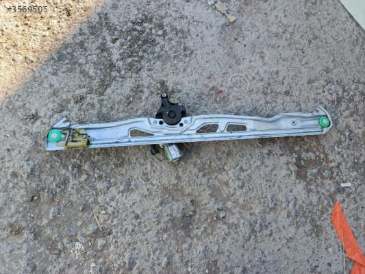 Ford courier ön kapı cam motoru orjinal çıkma