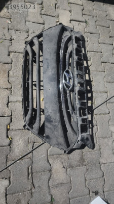 Hyundai i30 ön panjur çıkma orjinal