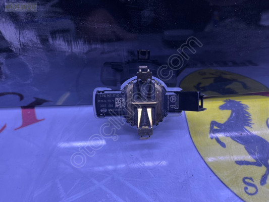 Mercedes Sprinter ön cam yağmur sensörü