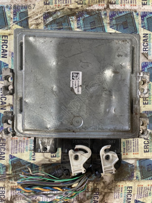 s122865022a1 Ford S-Max 2006 Motor Beyni