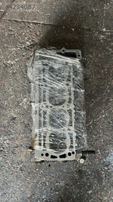 Mersedes benz 33 01 silindir kapağı