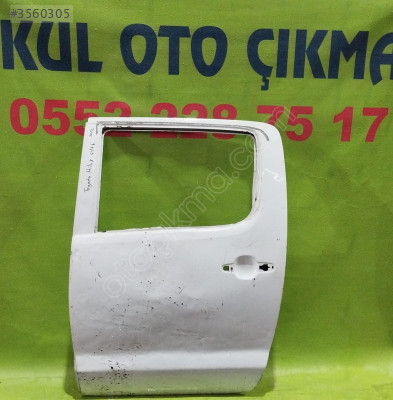 toyota hilux çift kabin sol arka kapı