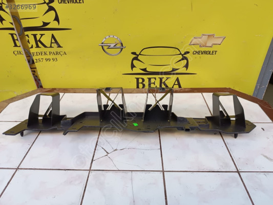 OPEL CORSA F ARKA TAMPON ORTA BRAKETİ ÇIKMA ORJİNAL YEDEK PARÇA