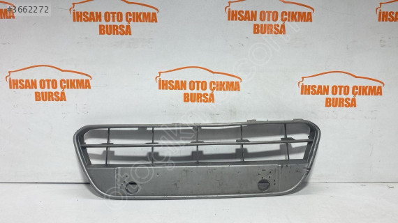 Ford Connect Ön Tampon Panjuru 9T16 17K946