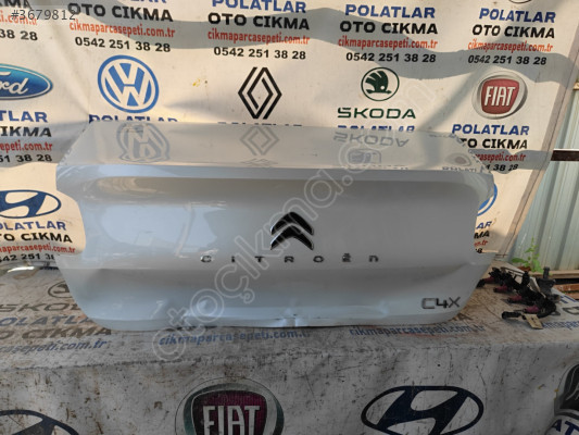 Citroen C4 X bagaj kapağı