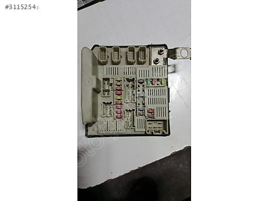Renault Megane2 motor içi kontrol ünitesi 8200481866 orijinal