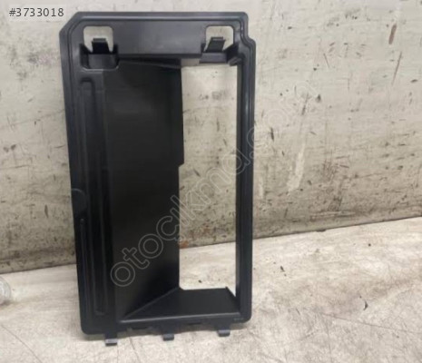 Peugeot 208 ön yüz sağ hava deflektörü 9853431280
