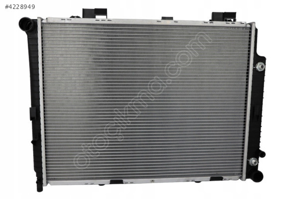 MERCEDES W210 E220 SU RADYATÖRÜ 2105004603