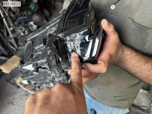 Mercedes EQB SAĞ FAR HATASIZ