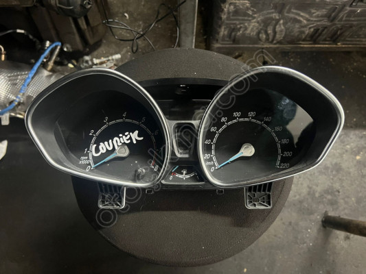 FORD COURİER ÇIKMA GÖSTERGE PANELİ