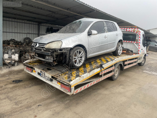 VOLKSWAGEN GOLF 5 HASARLI ÇIKMA PARÇA