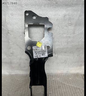 Peugeot 208 ön şasi kolu ucu sağ 9823400880
