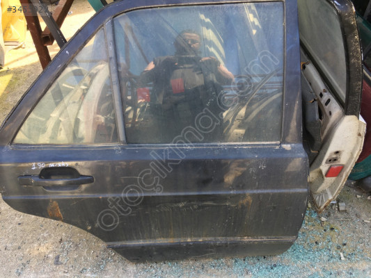 Mercedes (W201) 190 1983-1993 Çıkma Sağ Arka Kapı