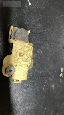 Opel astra h airbag beyni