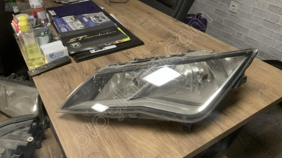 2013-2016 Seat Leon Modeli İçin Sol Ön Far