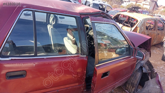 Hundai Excel sağ kapı camlari