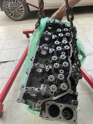 KOMPLE MOTOR ISUZU NPR75 4HK1 10- (KAPAK KAPALI EKSANTİRİK MİLİ Y