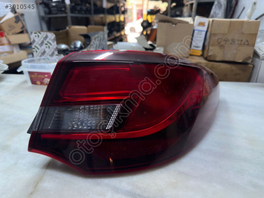 OPEL ASTRA J SAĞ DIŞ STOP ÇIKMA ORJİNAL YEDEK PARÇA