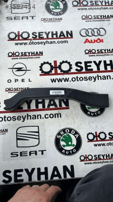 3G0864255 passat b8.5 orta konsol iç havalandırma kanalı borusu