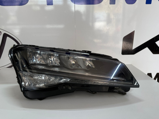 SKODA SUPERB SAĞ SOL FAR ORİJİNAL ÇIKMA YEDEK PARÇA