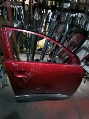 PEUGEOT 3008 SAĞ ÖN KAPI ORJİNAL ÇIKMA PEJO