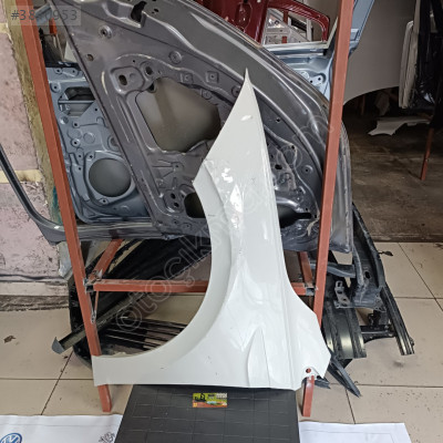 Orjinal VW Polo Sol Ön Çamurluk - Çıkma Parça