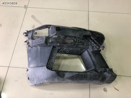 BMW 5 SERİSİ G30 LCİ M SAĞ ÖN TAMPON BRAKETİ 51118098676