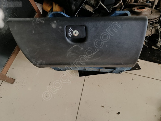 Peugeot 407 torpido kapağı orijinal çıkma