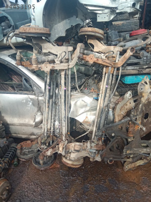 Citroen Berlingo arka dingil torsiyon full dolu