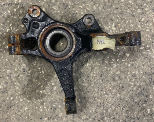 01992 FORD FİESTA SAĞ ÖN AKS TAŞIYICI