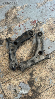 Vw grubu Audi A3  sağ sol ön salıncak