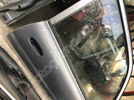 Hyundai Accent Coupe Tek kapı sağ sol kapılar