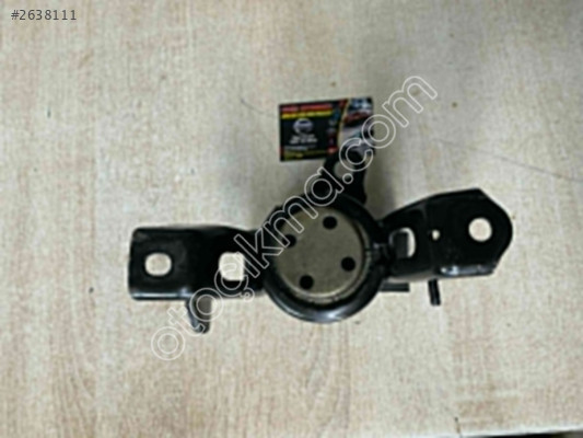 Mazda 323 Familia 1.5 Motor Sağ Üst Kulağı 1996-1998 ÇIKMA