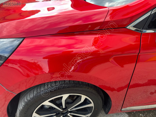RENAULT CLİO 5 SOL ÖN ÇAMURLUK KIRMIZI SÖKME HATASIZ RENKAY OTO