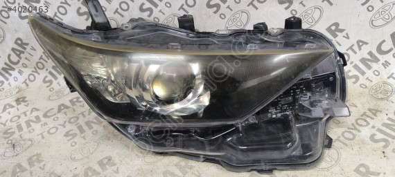 SİNCAR OTO'DAN TOYOTA AURİS 2016 2018 SAĞ ÖN FAR ÇIKMA ORJİNAL