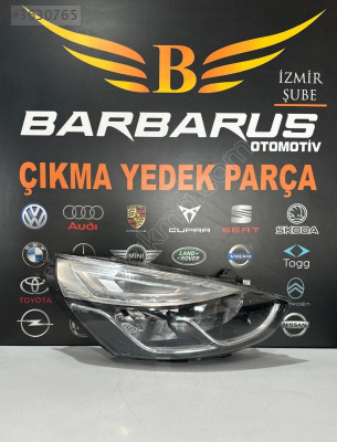 RENAULT CLİO 4 SAĞ FAR(2)
