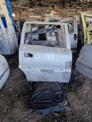 Opel zafira 2003 sağ arka kapı