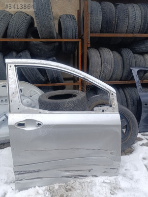 Ford Courier sağ ön kapı