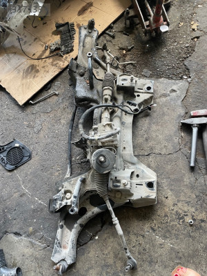 Peugeot 301 1.02 benzinli  direksiyon kutusu