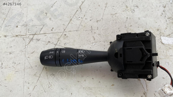 renault clio 4 çıkma orjinal sinyal kolu (son fiyat)