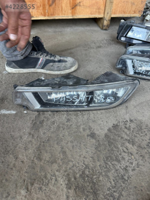 VW PASSAT B8 SİS FARI ÇIKMA ORJİNAL