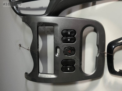 Dacia Duster Cam Düğme Takımı