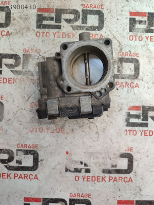 Audi A3 A3 Q2 Q3 Skoda Fabia Octavia  Gaz Kelebeği 03F133062B