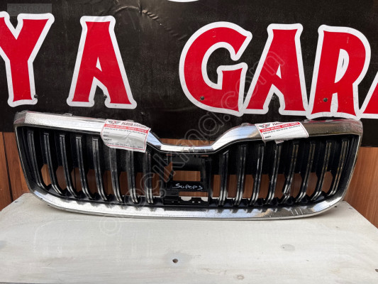 Skoda Superb ön panjur 3V lll,  7006U100, 3V0853653G