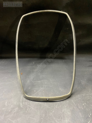 Mercedes w114/w115 far çerçevesi